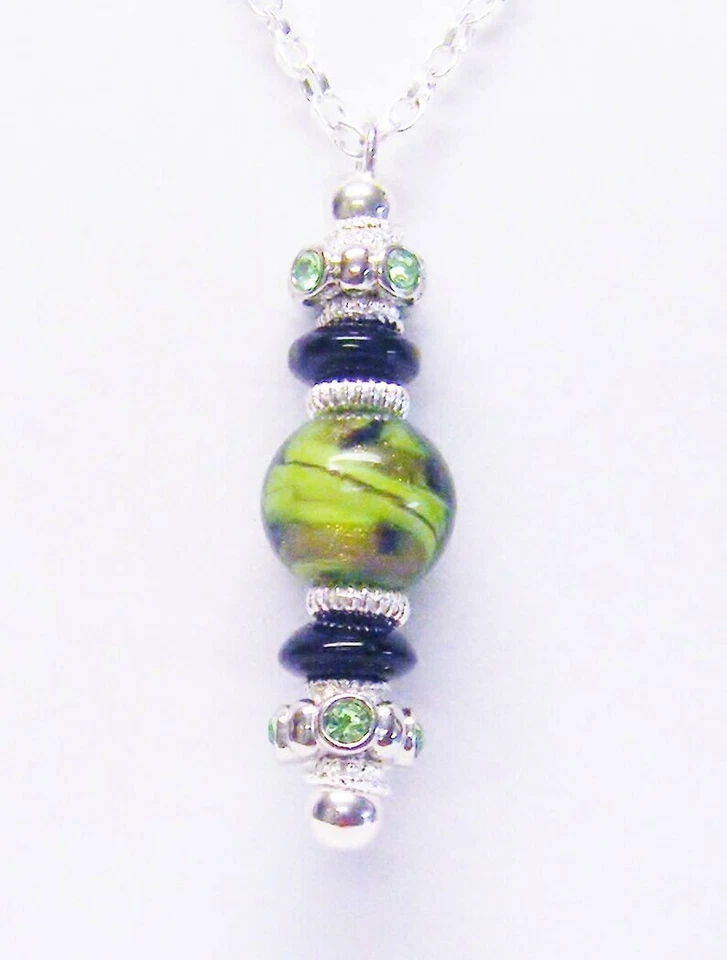 Juego de collar y pendientes colgantes con cuentas de vidrio de trabajo lámpara giratoria verde/negro y marrón Foto 2 de 4