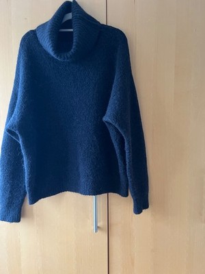 UGG Lovely Ladies Jumper M
