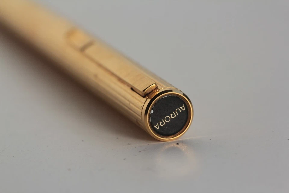 Pluma de fieltro fina AURORA Hastil chapada en oro (60830) - Imagen 3 de 4