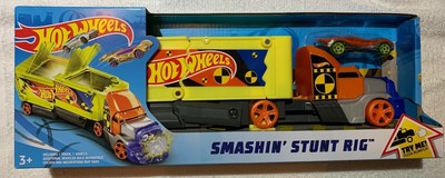 hot wheels smashin stunt rig