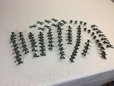 Green Toy Soldiers Plastic Army Men 12 Different Guys Organized Huge Lot of 94