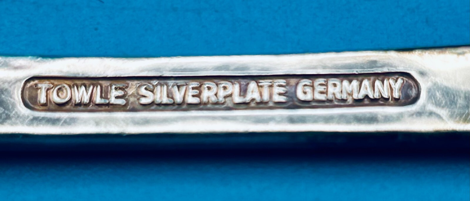 2 Towle HAMMERSMITH Salad Dessert Forks 7" Silverplate Flatware Silverware 1977