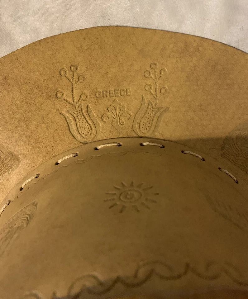 Sombrero de cuero vintage años 70 impreso con monumentos de Grecia hecho a mano en Grecia Foto 3 de 4