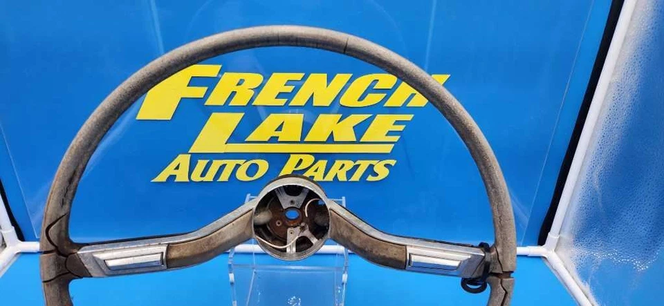 1963 OLDSMOBILE SUPER 88 РУЛЕВОЕ КОЛЕСО 1071536 - Изображение 4 из 4