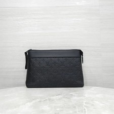 Louis Vuitton Voyage Souple Clutch M82545 158546700 P 