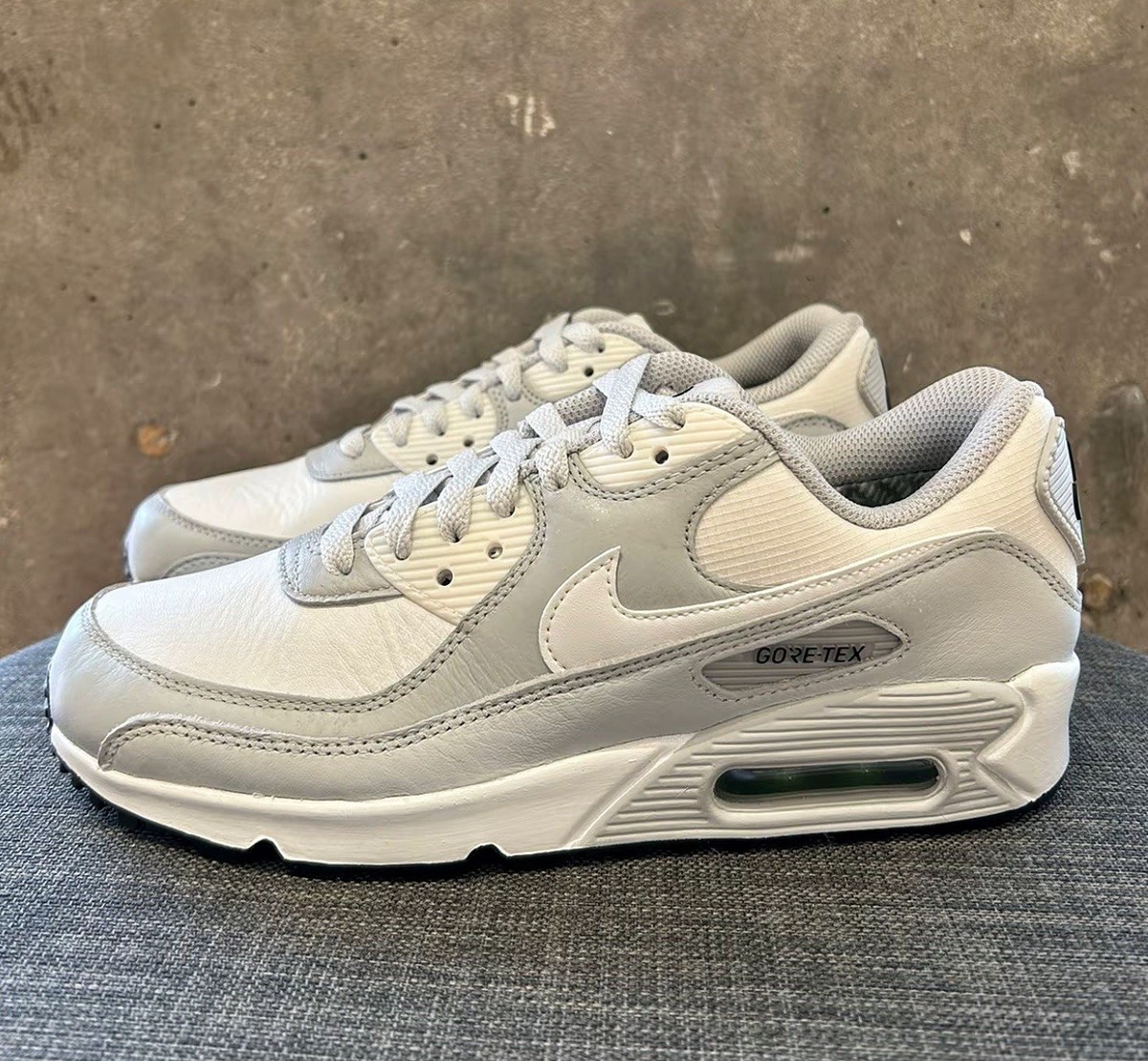 mens white air max 90s