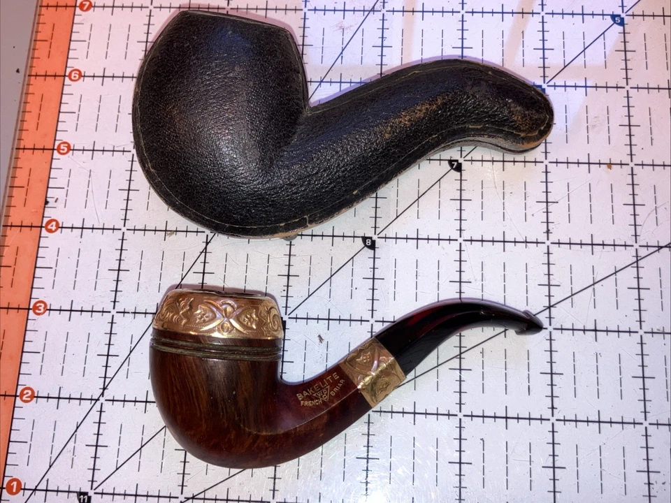 WDC Bakelite French Briar Bent Bulldog Estate Pipe EXCELLENT Gold Accent - Image 2 of 4