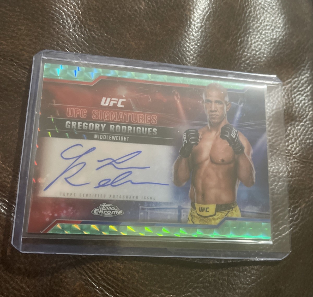 2025 Topps Chrome UFC Gregory Rodrigues Aqua Geometric On
