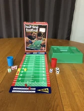VINTAGE 1979 LAKESIDE HALF-TIME FOOTBALL COMPLETE DICE GAME #8294