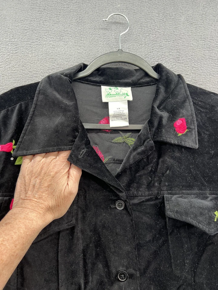 Quacker Factory Shirt Jacket Womens 1X Black Velvet Rose Embroidered Rhinestones - Image 4 of 4