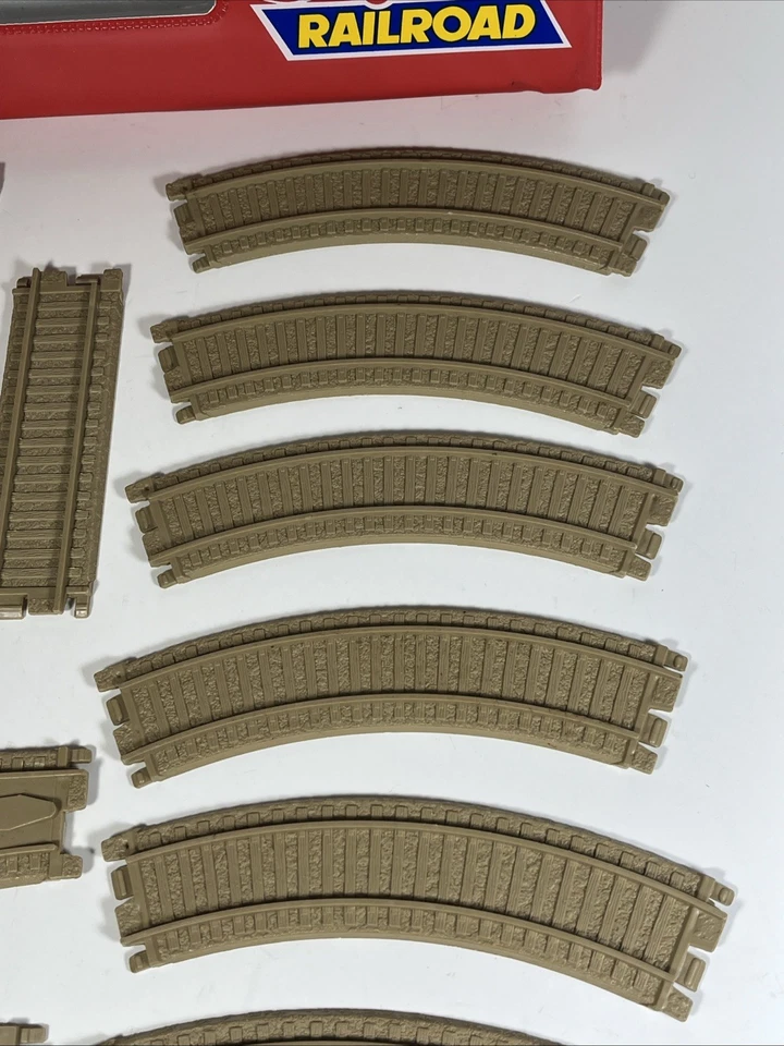 Hot Wheels Railroad 1983 1984 Take Along Train 12 Piece Track With C & O Case - Image 4 of 4