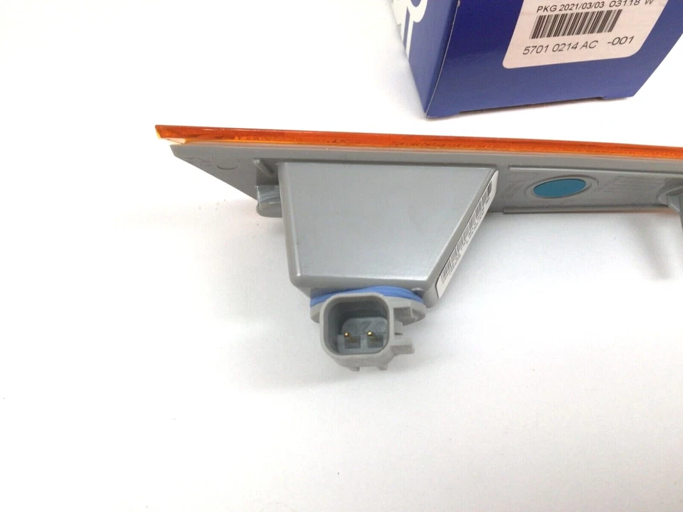 Jeep Liberty 2010-2012 pasajero derecho ámbar lámpara marcadora lateral nuevo OEM 5700214AC Foto 4 de 4