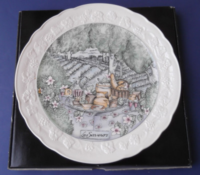 Gien France ''Les Saveurs'' Faience Round Platter or Cake Plate w/Box - 12-1/2''