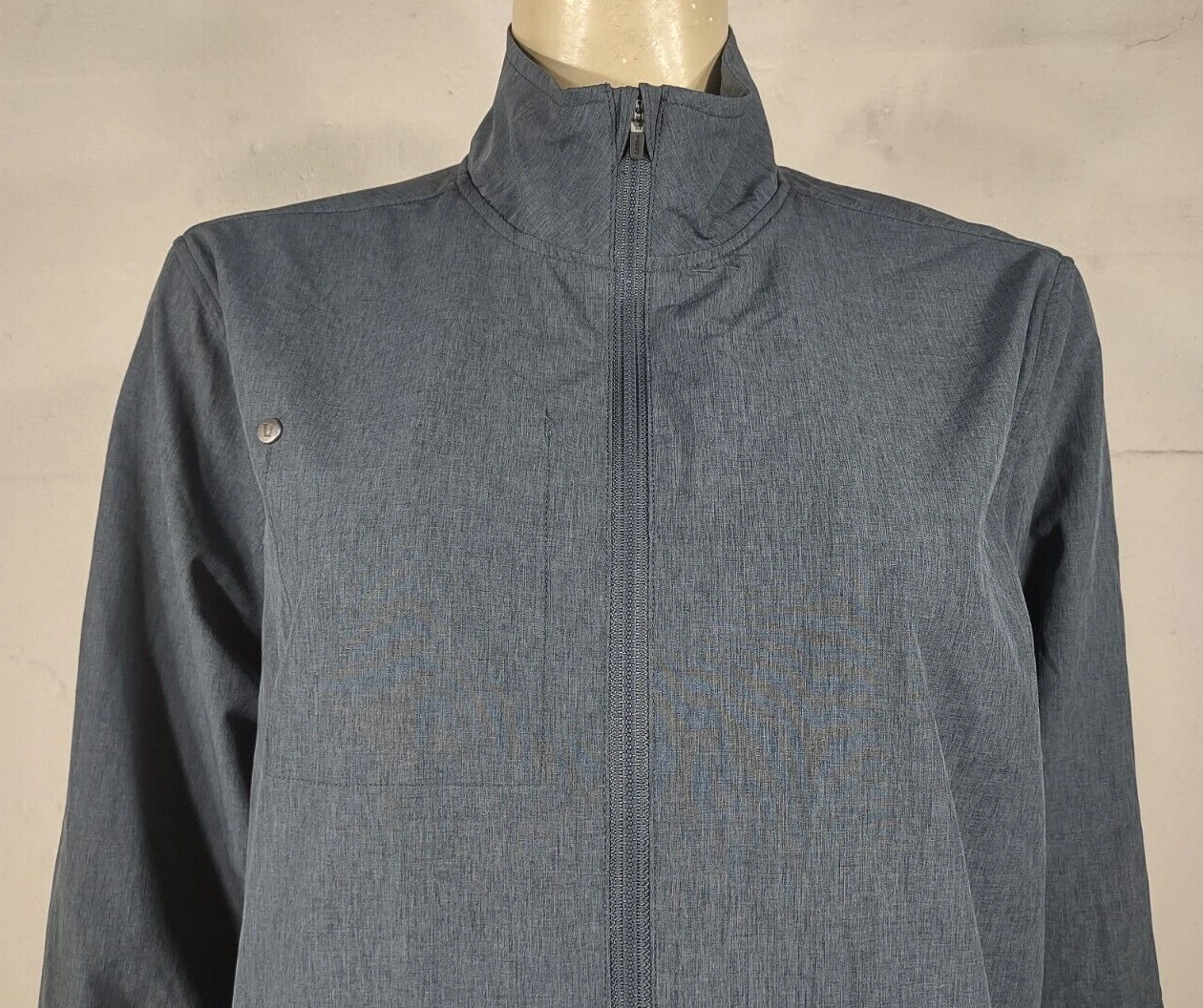 vuori lightweight full zip windbreaker jacket