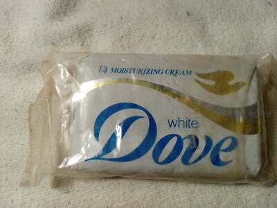 Vintage Dove White Beauty Bars Soap 1/4 Moisturizing Cream 1.5 Oz 