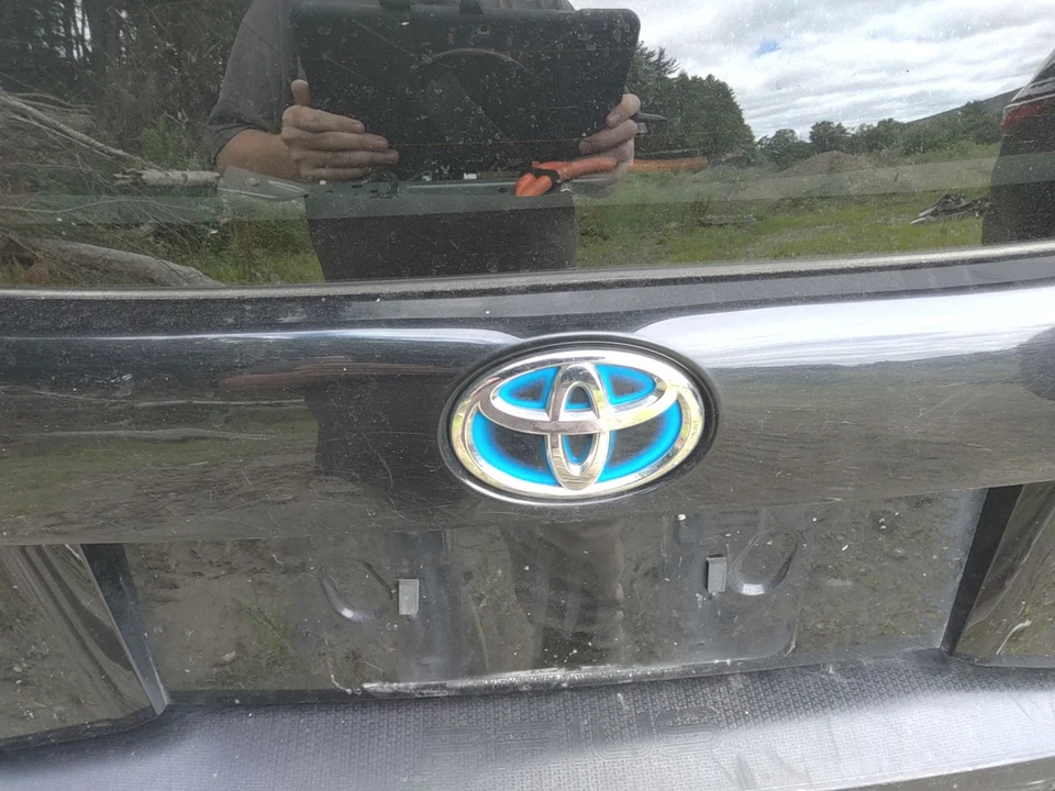 21 TOYOTA PRIUS Lid Trunk Decklid Hatch Tailgate Foto 2 de 3