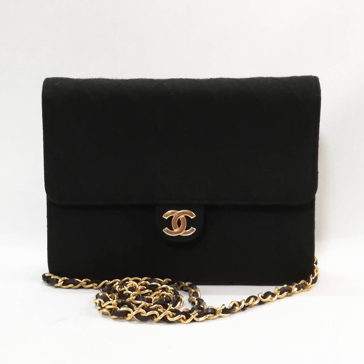 Chanel Matelassé Cotton Jersey Chain Shoulder Bag Excellent Condition