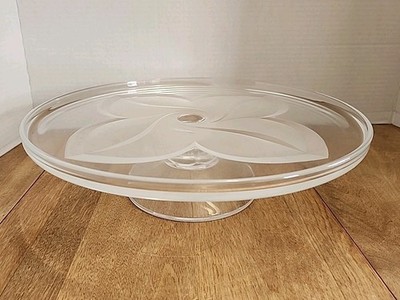 Cristal D'Arques Durand Florence Frosted Petal Cake Stand 12-1/2'' w/ Rum Well 