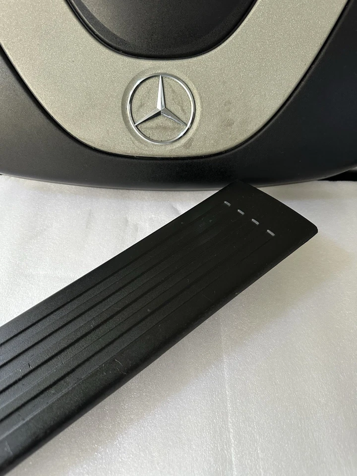 Juego de 4 paneles de ajuste de placa de desgaste OEM Mercedes Benz W251 R320 R350 R500 2006-2010 Foto 3 de 4