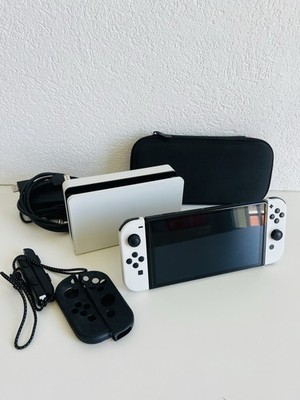 Nintendo Switch Konsole OLED Modell OVP + Tasche - Top Zustand!