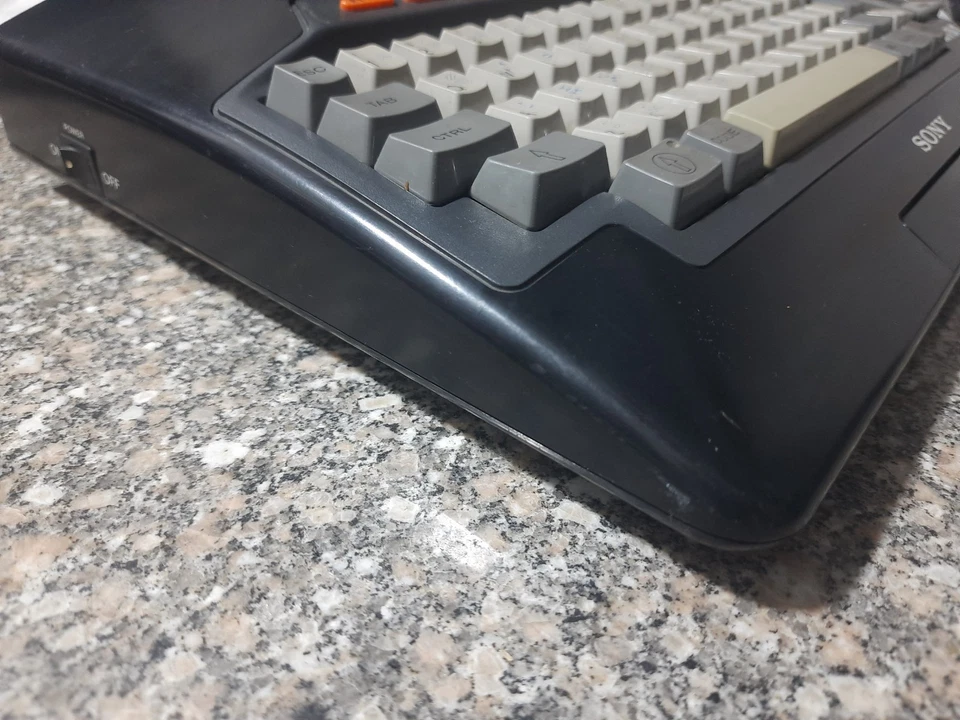 Sony Hit Bit MSX HB-101P de colección y raro funcionando y probado Foto 4 de 4