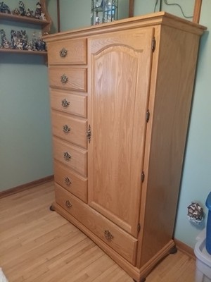Amish light Wood Bedroom Set: Dresser, Nightstand, Bed Frame, Wardrobe