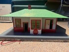 Train toy AMERICAN FLYER LIGHTED STATION NO.587. HAS ALL GLASS. DOORS. very good — photo 1