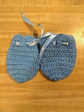 Brand New Handmade Baby Boy 100 Acrylic Blue Cable Knitted Hand Mitts