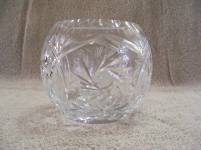 A) DECORATIVE COLLECTIBLE CLEAR CUT GLASS ROUND SUGAR BOWL/CANDLE HOLDER