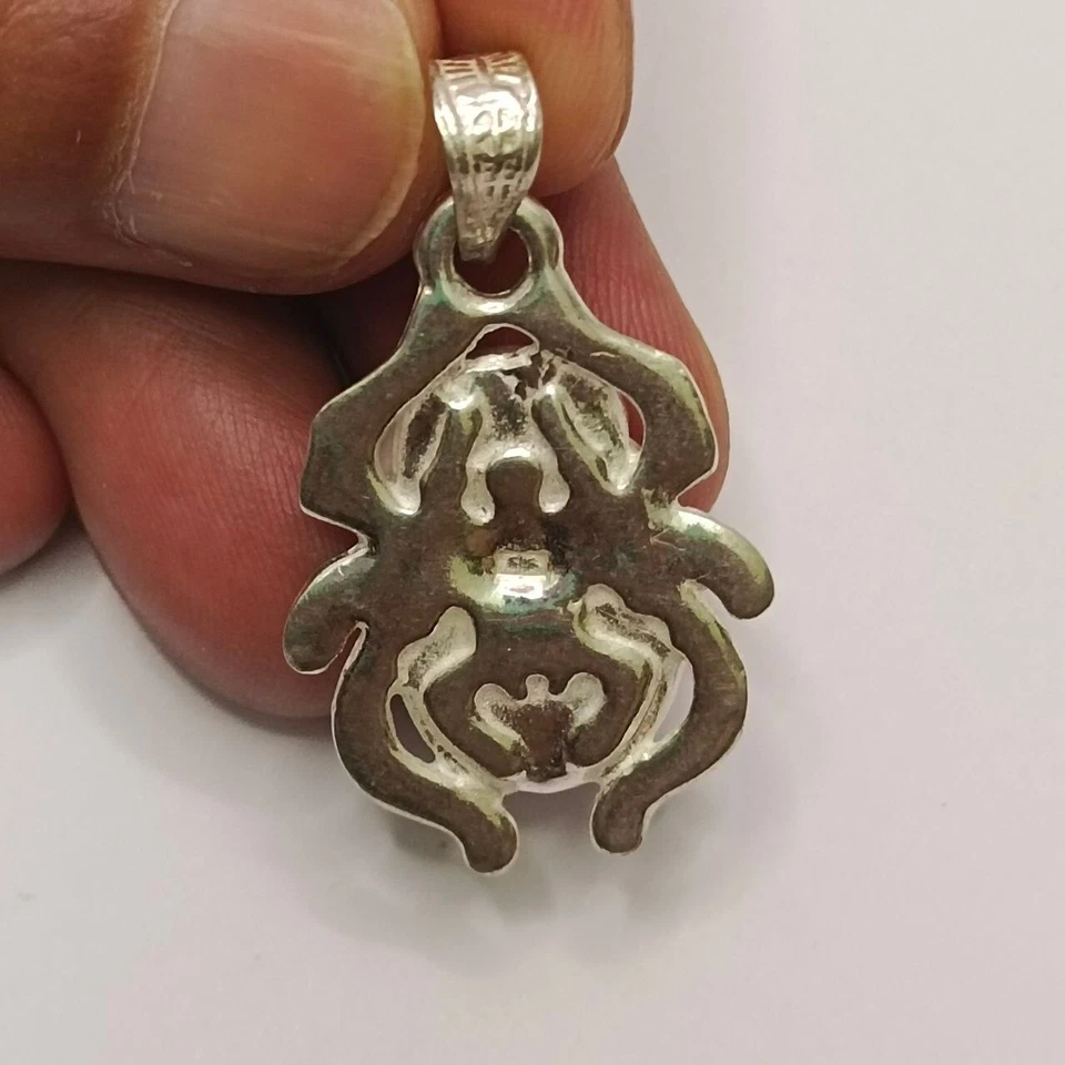 Colgante escarabajo plata 925 hecho a mano con piedra roja profunda, inspirado en el antiguo Egipto Foto 4 de 4