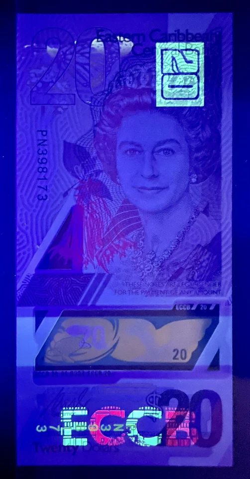 East Caribbean 3 peças CONJUNTO 5, 10, 20 dólares, 2019 P-Novo QE II polímero UNC - Imagem 3 de 4