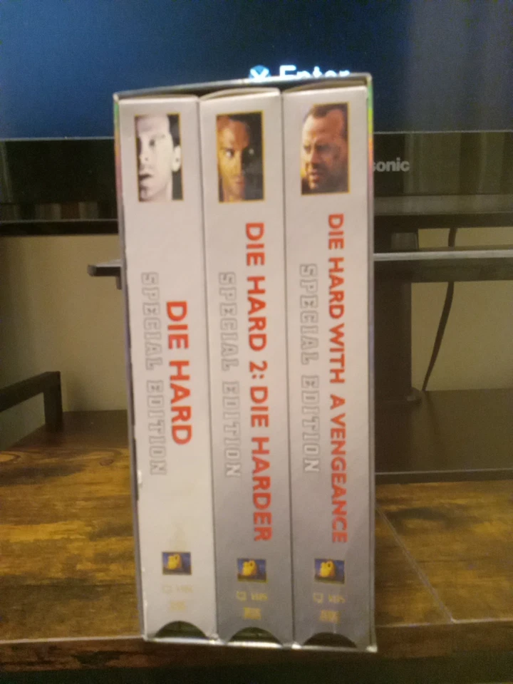 Special Addition 20th Century Die Hard VHS Tape Movie Trilogy - Image 2 of 2
