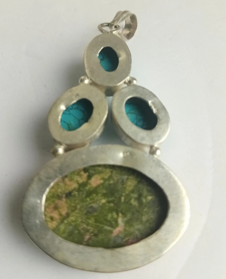 925 Sterling Silver Pendant with Polished Blue and Green Turquoise Cabochons - Image 3 of 4