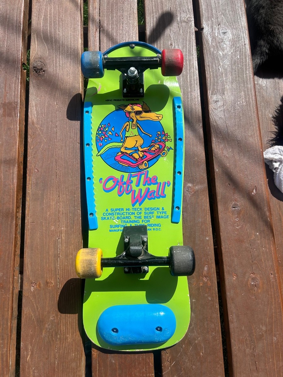 Skateboard: Off the wall: vintage 1980s-style “Otto the Wall