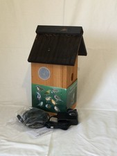 Wireless colour camera nest box