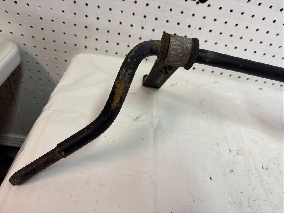 Оригинальный стабилизатор стабилизатора подвески передней подвески 83-87 Porsche 944 - Изображение 2 из 4