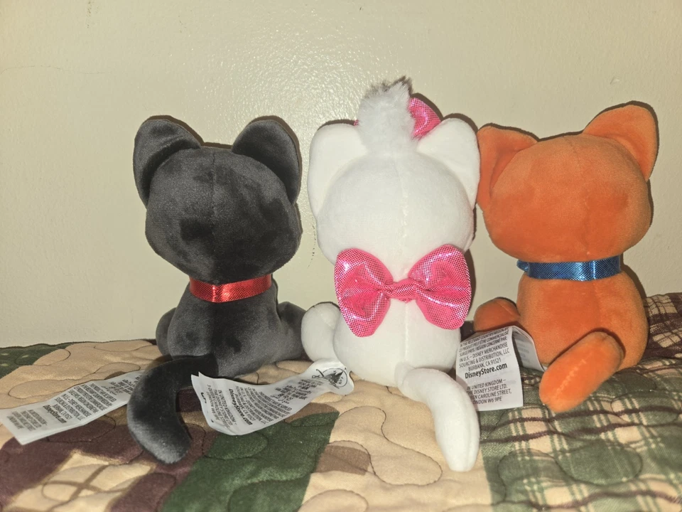 Disney Aristocats 55th Anniversary Wishables - MARIE BERLIOZ TOULOUSE SET w/ Box - Image 4 of 4