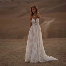 Spaghetti Straps Sweetheart A-line Lace Wedding Dress Champagne Bridal Dress