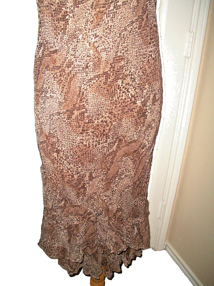 Nuevo sin etiquetas Vestido Lola P. en capas con chal estampado animal talla M Foto 4 de 4