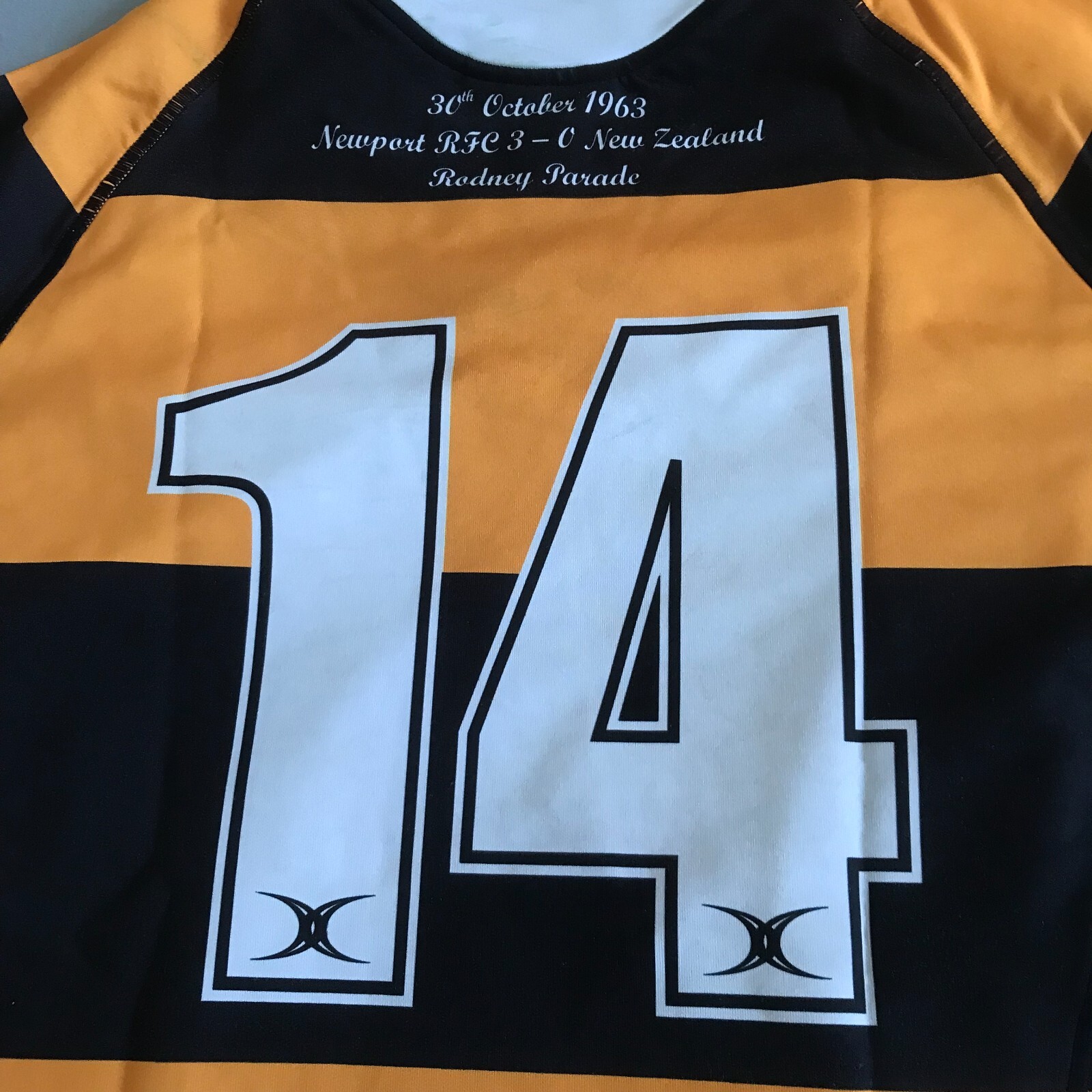 OWEN BROAD (14) NEWPORT (WALES) RFC GENUINE MATCH WORN RUGBY SHIRT