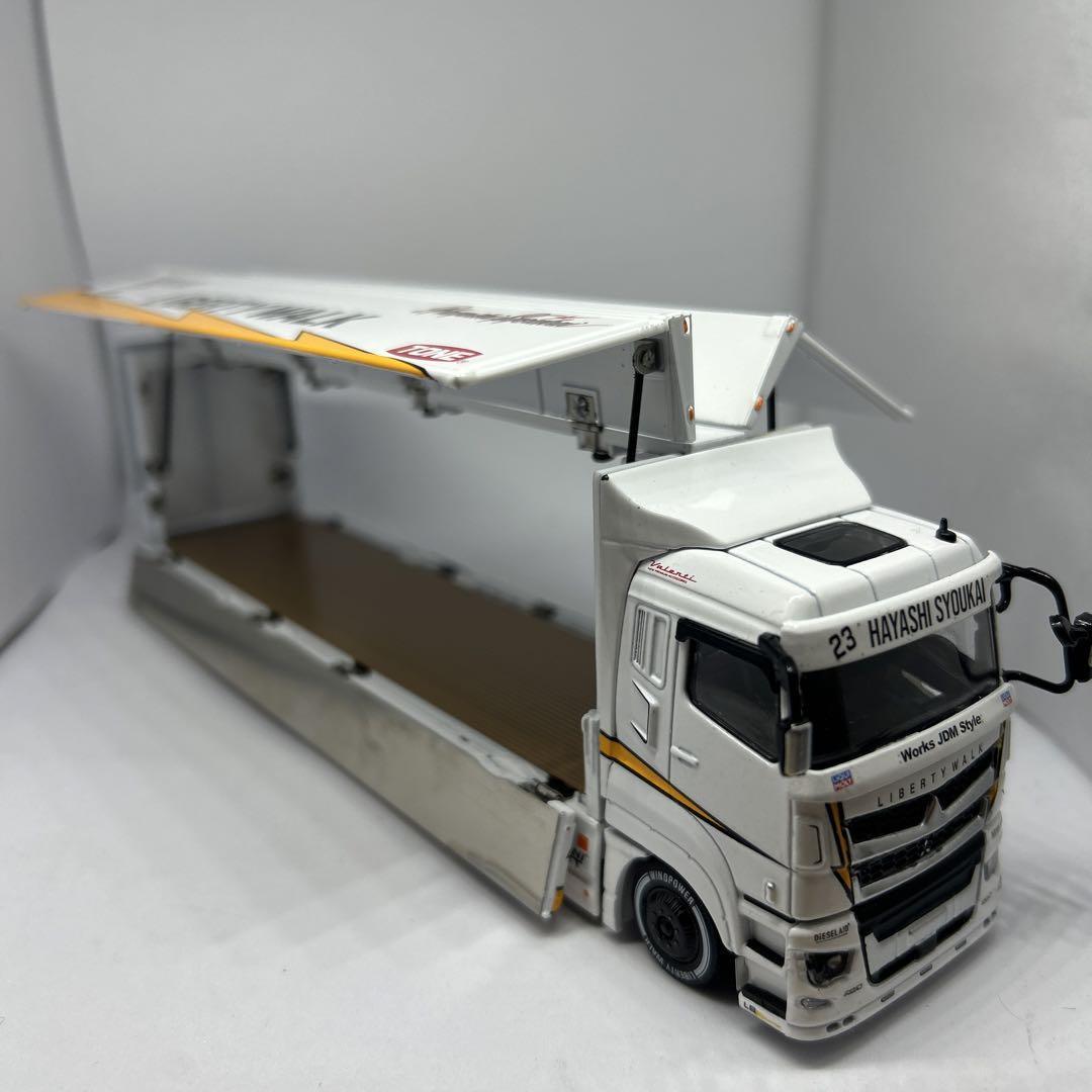 Mitsubishi Fuso Super Great LBTruck Diecast Model 1/64 Mitsubishi Fuso Super Great LBTruck Diecast Model 1/64