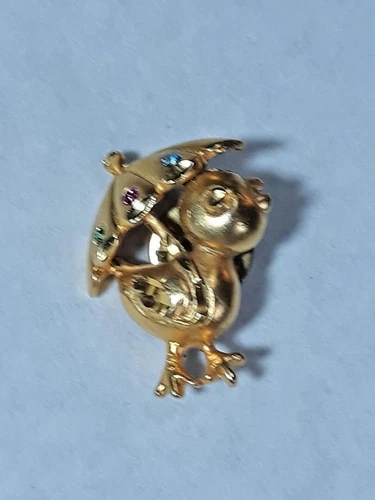 Vintage Chick Umbrella LAPEL Pin Duck Rhinestone Baby Bird Costume Jewelry