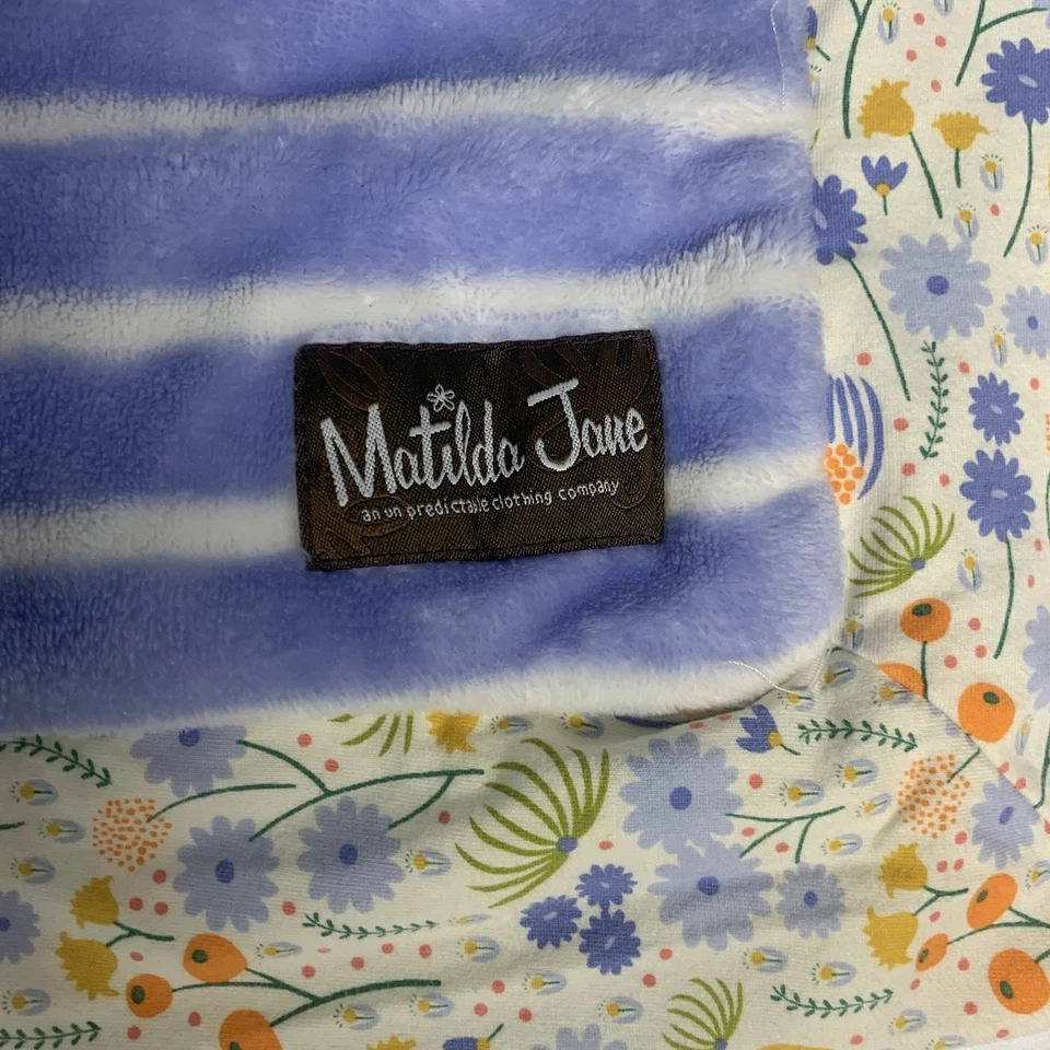 Juego de funda de almohada Matilda Jane Truth or Dare a rayas floral felpa azul suave Foto 4 de 4