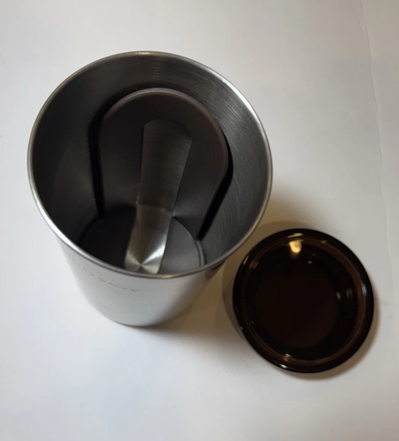 Tarro de almacenamiento Brabantia para tapa de acero inoxidable mate Senseo marrón Foto 4 de 4