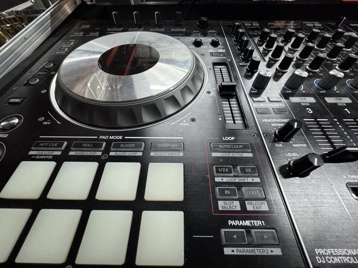 Pioneer DDJ-SZ Professional DJ Controller Serato 4-Channel