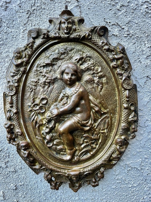 LARGE ANTIQUE BRONZE CONTINENTAL PLAQUE