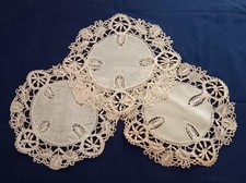 Set 3 Antique Bobbin Bedfordshire Lace Linen Doilies Raised Cluny Ecru Doily 7"