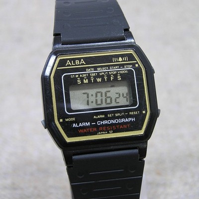 ALBA Y799-4800 90s Retro Alarm Chronograph Digital Watch Japan Model imported