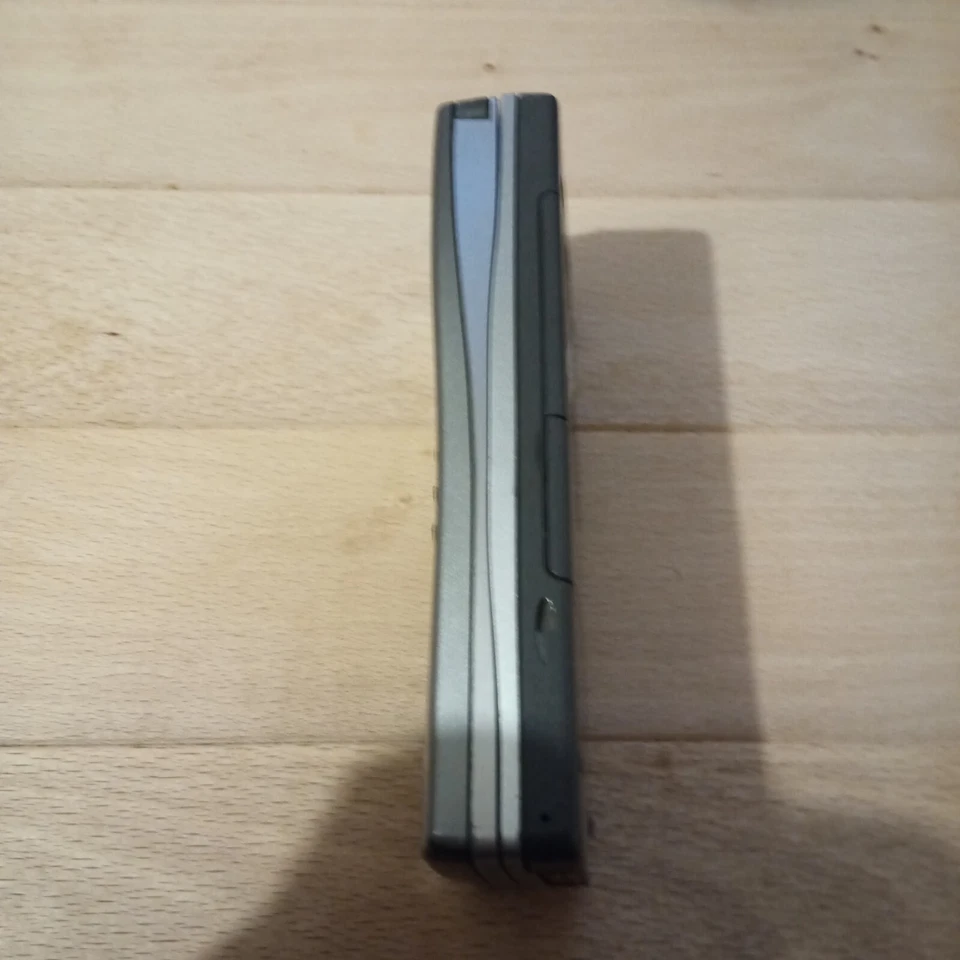 NOKIA COMMUNICATOR 9210 LINGUA ITALIANA COMPLETO DI BATTERIA!!! - Immagine 4 di 4