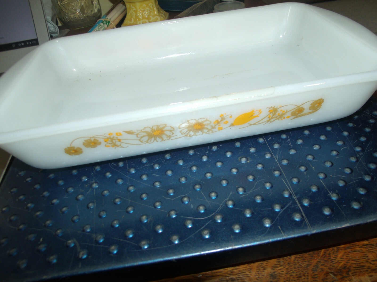 Vintage Glasbake J2024 oblong Yellow flower casserole brownie dish 1 1/